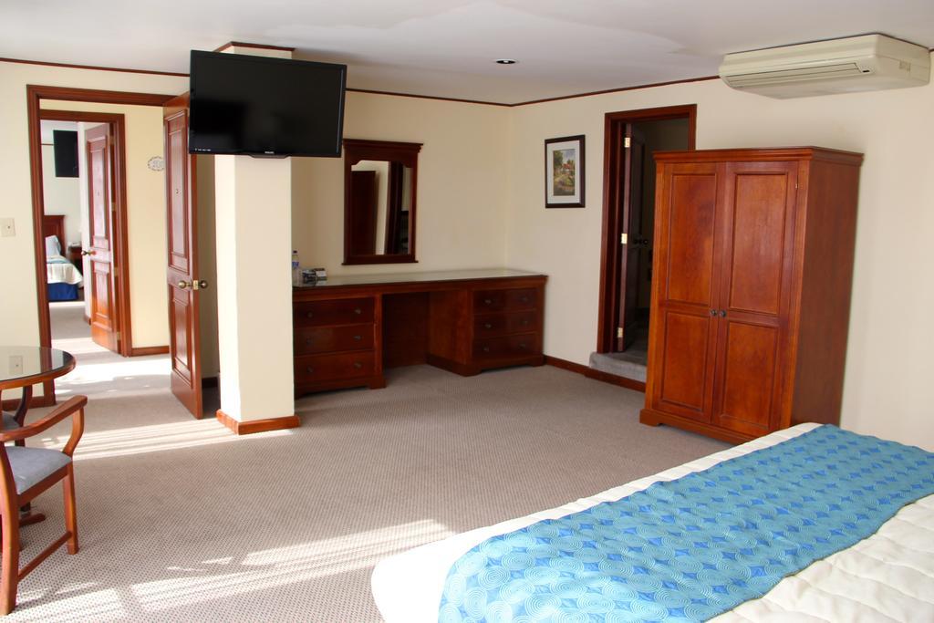 Hotel Plaza 3*